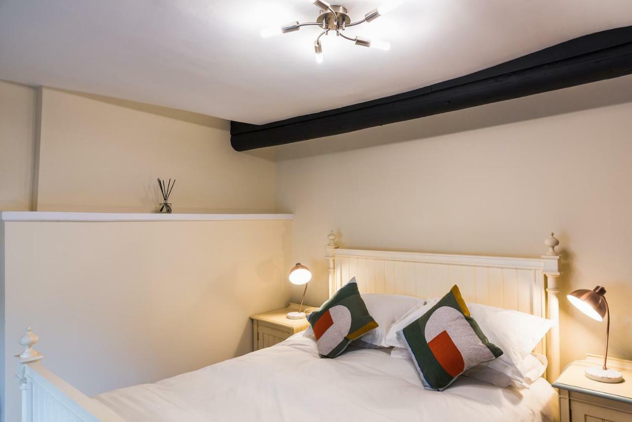 Luxury 3 Bed Flat In The Centre Of Woodstock Apartamento Exterior foto