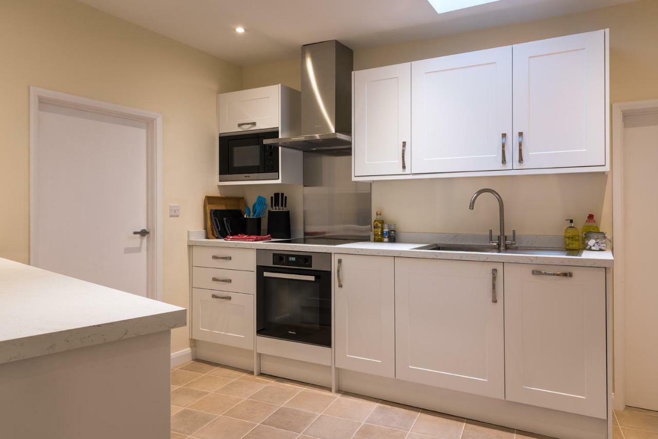 Luxury 3 Bed Flat In The Centre Of Woodstock Apartamento Exterior foto